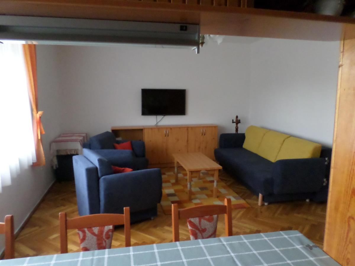 Szabadido Vendeghaz Apartment รีฟฟือเลิพ ภายนอก รูปภาพ