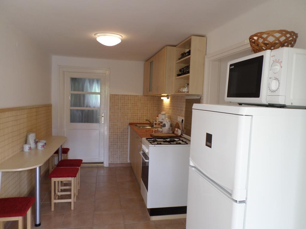 Szabadido Vendeghaz Apartment รีฟฟือเลิพ ภายนอก รูปภาพ