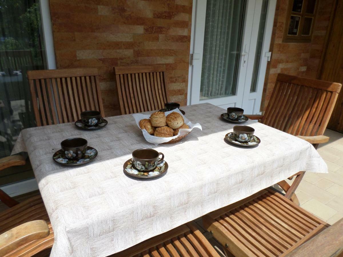 Szabadido Vendeghaz Apartment รีฟฟือเลิพ ภายนอก รูปภาพ